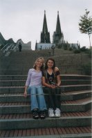 Irina, Valeria and the cathedral of Cologne