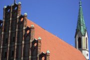 Riga in blau: Kirchenrücken