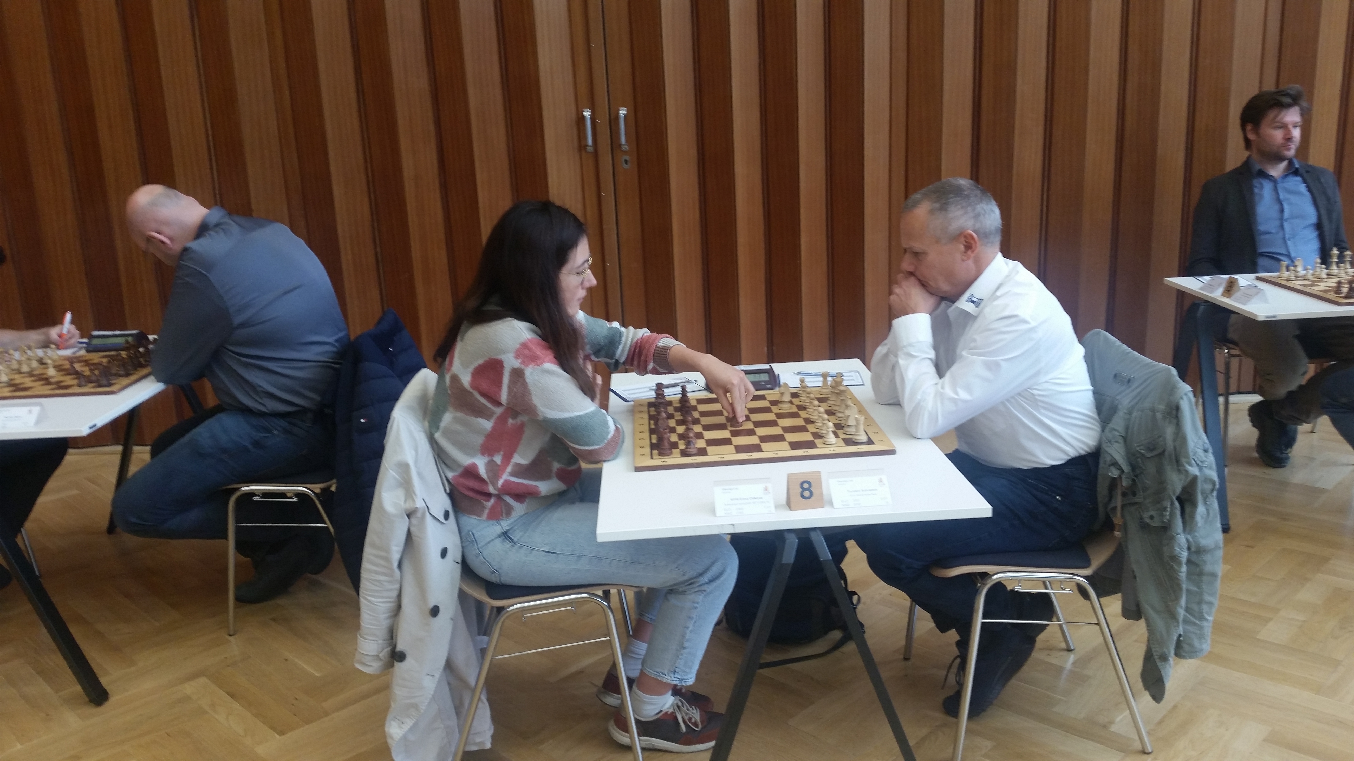 Sagenhaft solide: Elina vs. Torsten Schramm Sagenhaft solide: Elina vs. Torsten Schramm
