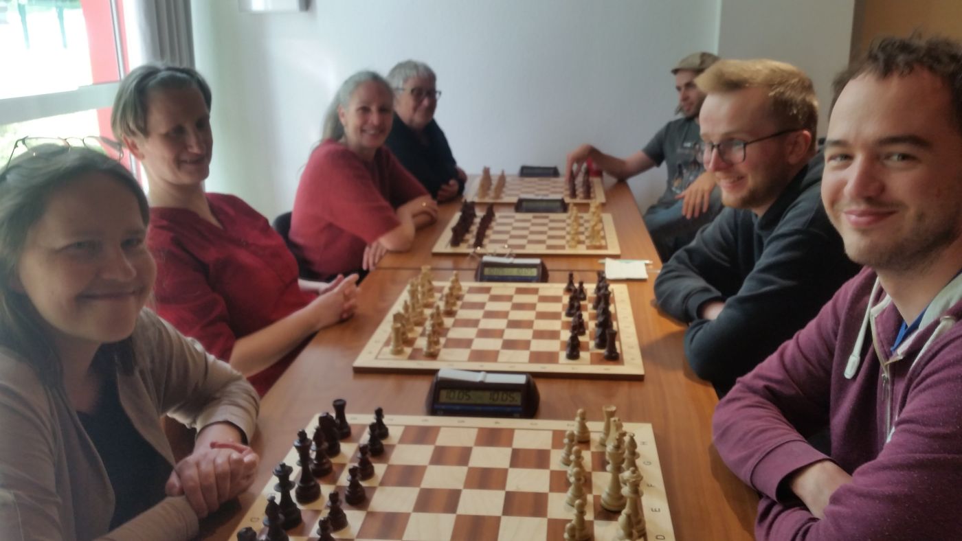 Merseburger Frauen vs. Löberitz & Friends Merseburger Frauen vs. Löberitz & Friends